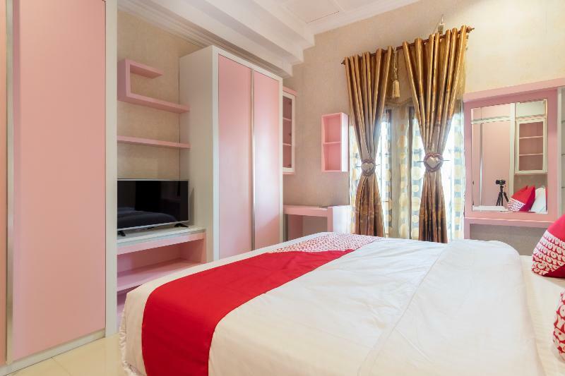 Oyo 619 Naufal Guest House Syariah Medan Buitenkant foto